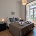 Rent 3 bedroom apartment of 100 m² in Lisbon