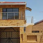 Rent 1 bedroom house in Soweto