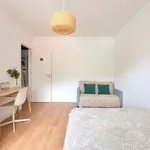 Rent 4 bedroom apartment in Lisbon