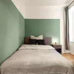 Rent a room of 75 m² in Munich