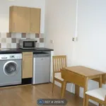 Flat to rent in Eldon Road, Reading RG1