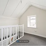 Rent 3 bedroom house in North East Derbyshire