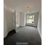 Rent 2 bedroom house in Leeds