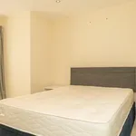 Rent 2 bedroom flat in flat