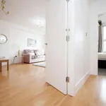 Rent 2 bedroom apartment of 797 m² in Cardiff