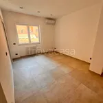 Rent 2 bedroom apartment of 65 m² in Napoli