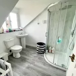 Rent 5 bedroom apartment in Wales