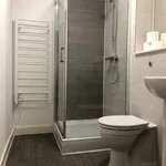 Rent 2 bedroom flat in Leeds