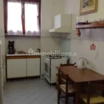 Rent 4 bedroom house of 205 m² in Peschiera Borromeo