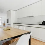 Miete 2 Schlafzimmer wohnung von 1130 m² in Zurich