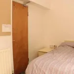 Rent 4 bedroom house in West Midlands