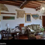 Affitto 3 camera casa di 165 m² in Città della Pieve