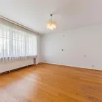 Huur 4 slaapkamer huis van 592 m² in Woluwe-Saint-Pierre