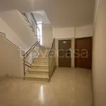 Affitto 2 camera appartamento di 65 m² in Voghera