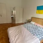 Rent a room in lisbon