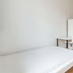 Rent a room of 105 m² in berlin