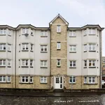 Rent 2 bedroom flat in Edinburgh