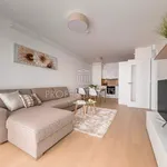 Pronajměte si 1 ložnic/e byt o rozloze 82 m² v Prague