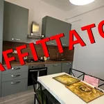 Affitto 3 camera appartamento di 80 m² in Genoa