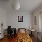 Rent 5 bedroom apartment in Lisbon