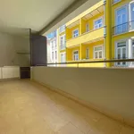 Rent 1 bedroom apartment of 80 m² in Valpaços