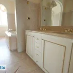 Rent 5 bedroom apartment of 195 m² in Milan