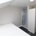 Rent 2 bedroom flat in Wales