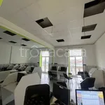 Affitto 15 camera appartamento di 380 m² in Napoli