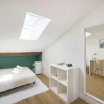 Rent a room in lisbon