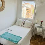 Rent a room of 120 m² in madrid