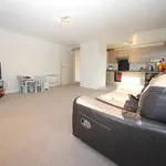 Rent 2 bedroom flat in London