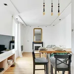 Rent 1 bedroom apartment of 450 m² in Paris