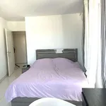 Rent 4 bedroom apartment of 106 m² in Marseille