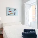 Rent 3 bedroom apartment of 110 m² in lisbon