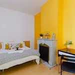 Rent a room in madrid