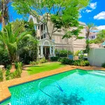 Rent 2 bedroom apartment of 110 m² in Sandton