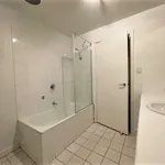 Rent 2 bedroom apartment in Bayside