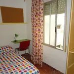 Rent a room of 105 m² in cordoba