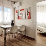 Rent 4 bedroom apartment of 115 m² in Barcelona