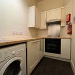 Rent 3 bedroom flat in Scotland