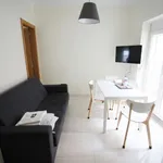 Rent 2 bedroom apartment in Lisbon