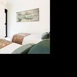 Rent 2 bedroom apartment of 100 m² in Sevilla