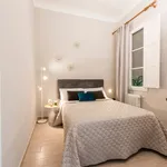 Rent 2 bedroom apartment of 80 m² in Florence