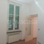 Affitto 4 camera appartamento di 65 m² in Albisola Superiore