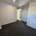 Rent 2 bedroom apartment in Papamoa