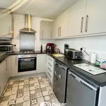 Rent 3 bedroom apartment in Wales