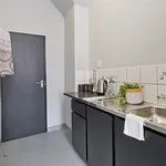 Rent 1 bedroom apartment in Johannesburg