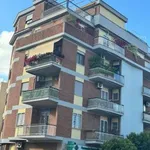 Affitto 3 camera appartamento di 76 m² in Rome