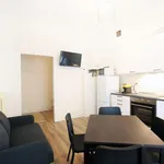 Rent 3 bedroom apartment of 11 m² in Modena