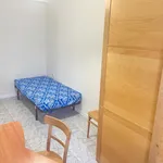 Rent 3 bedroom apartment in Malaga